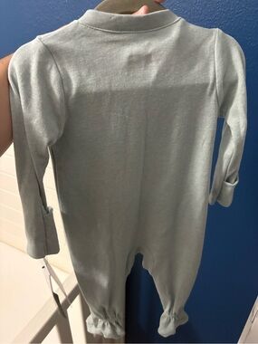 Nike Light Blue/Gray Stretch One-Piece Kids Pajamas 6 months!